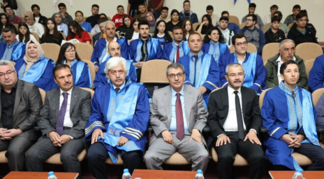 ZİRAAT FAKÜLTESİ ÖĞRENCİLERİ DERS BAŞI YAPTI