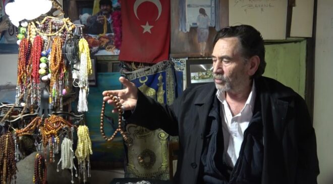 BU TESBİH ELLERİ DEZENFEKTE EDİYOR