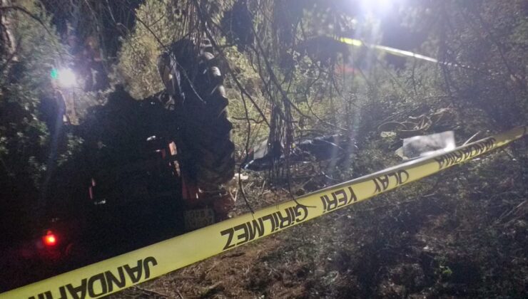 DEVRİLEN TRAKTÖRÜN ALTINDA HAYATINI KAYBETTİ