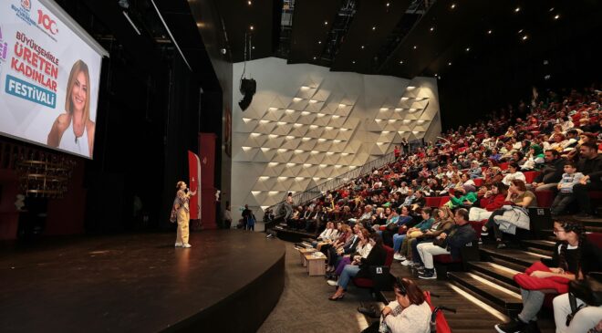 ÜRETEN KADINLAR FESTİVALİNE YOĞUN İLGİ