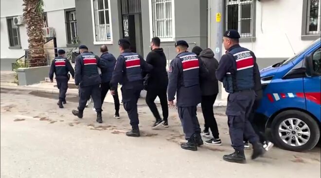 18 KİŞİYİ 1.5 MİLYON DOLANDIRDILAR