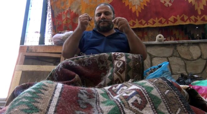 ESKİ KİLİMLER YENİDEN HAYAT BULUYOR