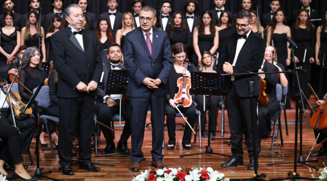 CUMHURİYETİMİZİN 100. YILI KONSERİNDE “BAĞIMSIZLIK MARŞI” SESLENDİRİLDİ