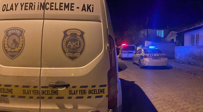 8 YAŞINDAKİ ÇOCUK ANNESİNİ VURDU