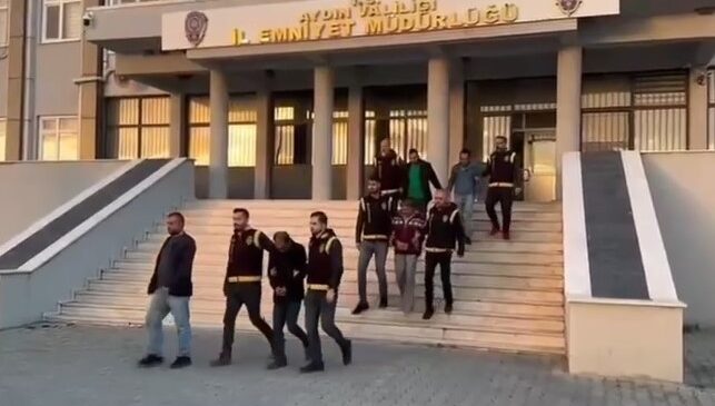 ARKADAŞINI ÖLDÜRDÜ, GÖMDÜ, ÜÇ YIL BOYUNCA EMEKLİ MAAŞINI ÇEKTİ