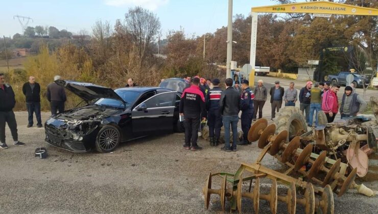 TRAKTÖR İLE OTOMOBİLİN ÇARPIŞTIĞI KAZADA BİR KİŞİ YARALANDI