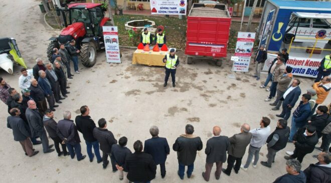 JANDARMANIN “GÜVENLİ TARIM, GÜVENLİ TRAKTÖR” EĞİTİMLERİ SÜRÜYOR