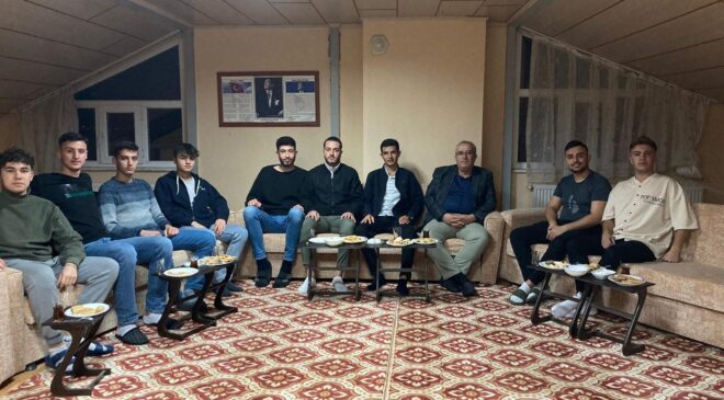 ÇAMELİ BELEDİYE BAŞKANI ARSLAN GENÇLERLE BULUŞTU
