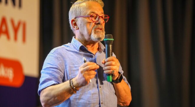 DEPREM BİLİMCİ PROF. DR. NACİ GÖRÜR, KAFALARI KARIŞTIRDI