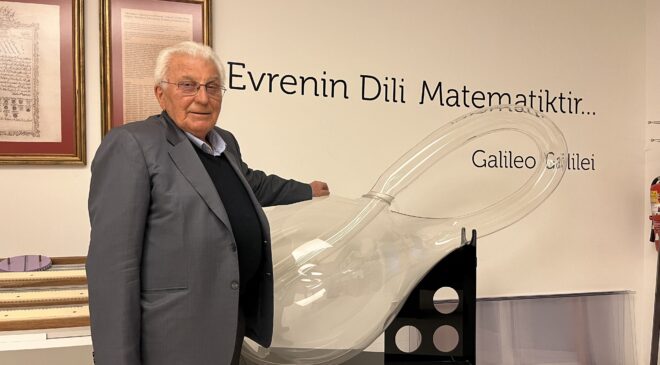 BU NOKTA MATEMATİK FORMÜLLERİNİ DOKUNARAK ÖĞRENMEYE İMKAN SAĞLIYOR