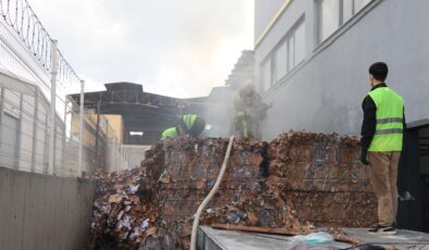 MATBAA FABRİKASINDA KORKUTAN YANGIN