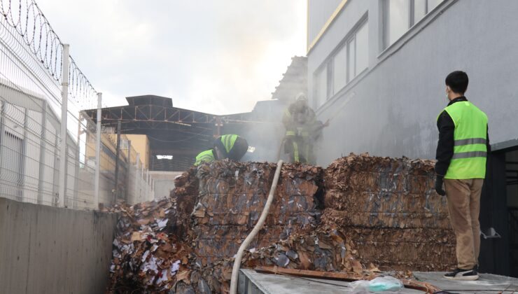 MATBAA FABRİKASINDA KORKUTAN YANGIN