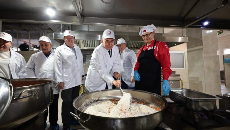 BÜYÜKŞEHİR-KIZILAY AŞEVİ AÇILIŞ TÖRENİ YAPILDI 