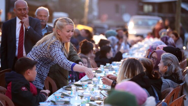GÖNÜL SOFRASI BAŞKARCI MAHALLESİ’NDE KURULDU