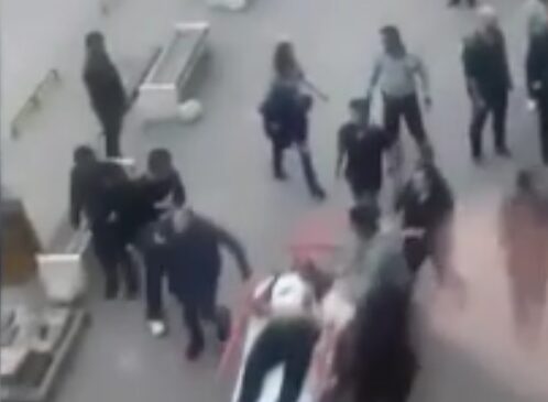 HASTANE KAFETERYASINDA YAŞANAN PANİK ANLARI GÖRÜNTÜLERE YANSIDI