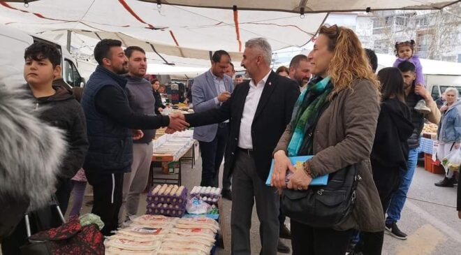 BERBEROĞLU, BAĞBAŞI PAZARINDA BİNLERLE BULUŞTU