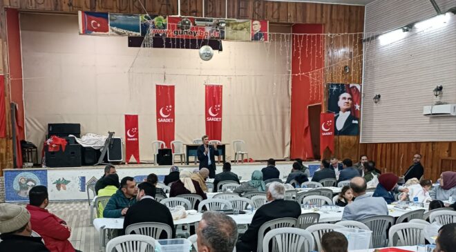 İFTAR PROGRAMINDA BİR ARAYA GELDİLER