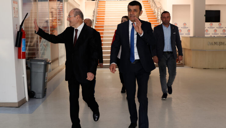 ÖNCE 25 BİN TL MAAŞ SÖZÜ VERDİ, SONRA BELEDİYE’YE GİTTİ