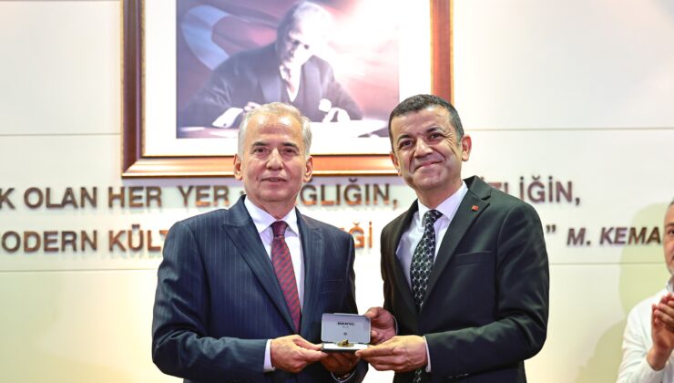 BÜYÜKŞEHİR’DE DEVİR TESLİM YAPILDI