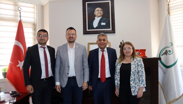  CHP’Lİ MİLLETVEKİLLERİNDEN ÇAL’A ZİYARET