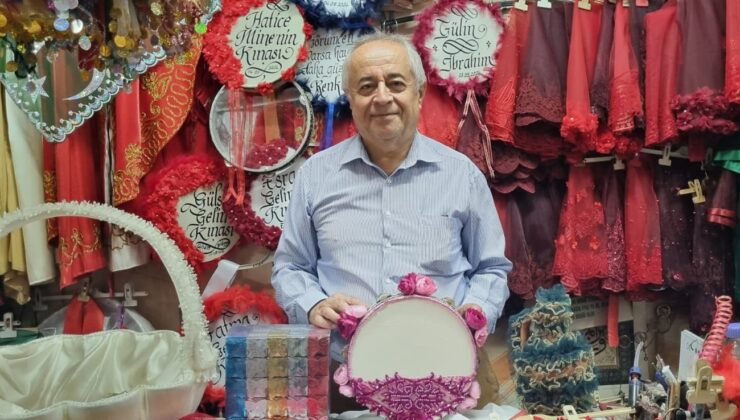 GELENEKSEL ÜRÜNLERE HAYAT VERİYORLAR