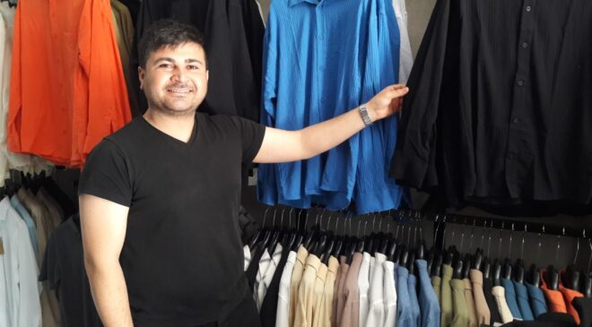 ESNAFLAR BAYRAM ÖNCESİ UMUTLU