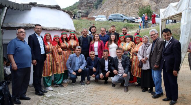 ÇAL’DA HIDIRELLEZ COŞKUYLA KUTLANDI