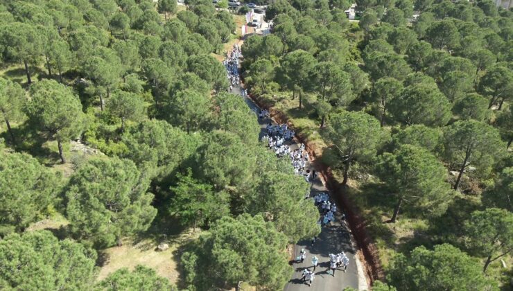 ÖĞRENCİLERDEN ‘KİRLETMEZSEK, TEMİZLİĞE İHTİYAÇ KALMAZ’ ÇAĞRISI