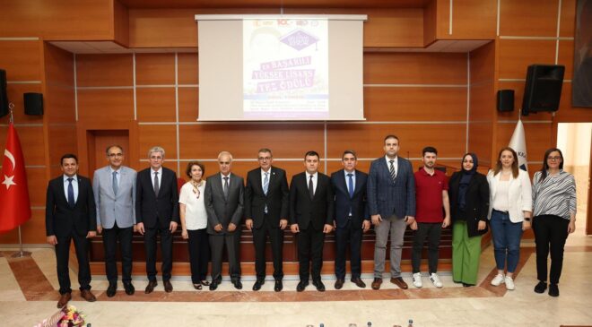 DOÇ. DR. SÜLEYMAN YAMAN KOÇAK 7. TEZ ÖDÜLÜ SAHİBİNİ BULDU