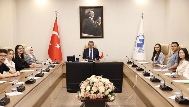 PAÜ’DE MENTORLUK PROGRAMI BAŞLADI