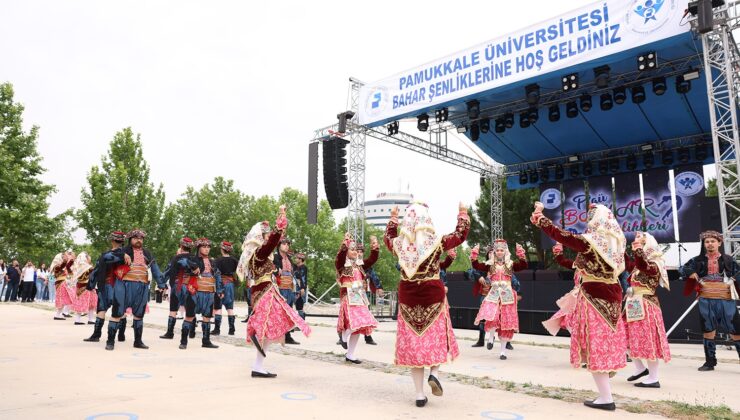 PAÜ’DE BAHAR ŞENLİĞİ COŞKUSU