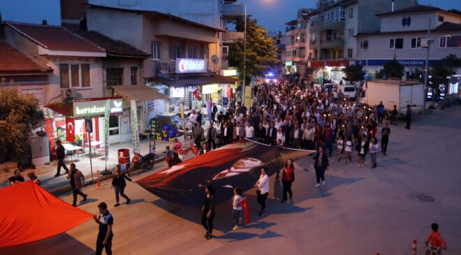 ÇAL’DA 19 MAYIS COŞKUYLA KUTLANDI