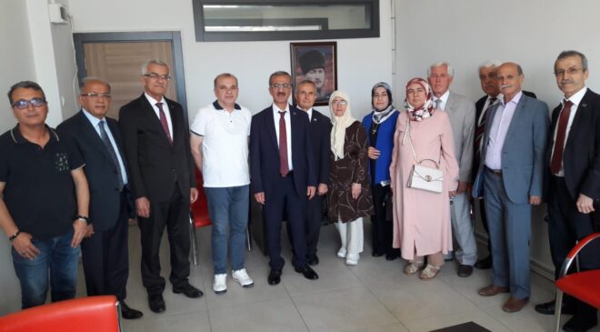 GENEL BAŞKAN CUMA NACAR HOROZ GAZETESİ’Nİ ZİYARET ETTİ