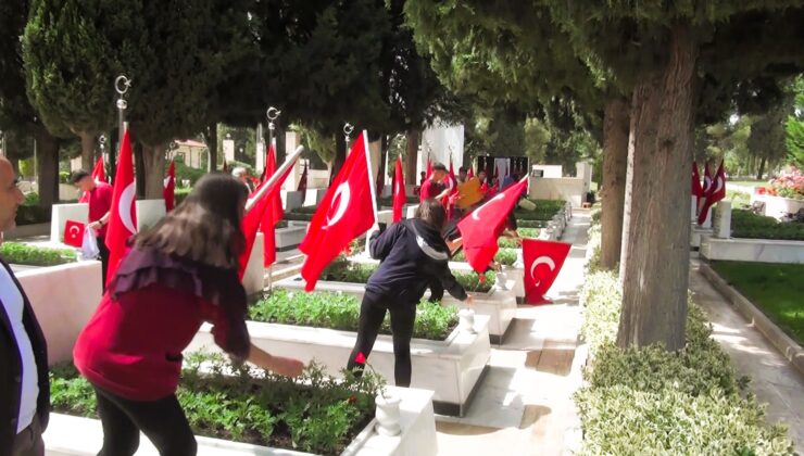 VATAN İÇİN CANINI VEREN ŞEHİTLERE ANLAMLI ZİYARET