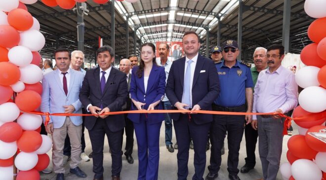 ÇİVRİL’DE KURSİYERLERİN ÜRETTİKLERİ GÖRÜCÜYE ÇIKTI