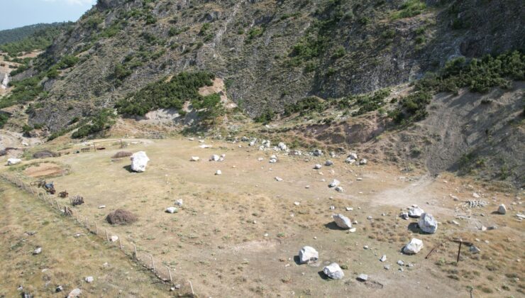 FUTBOL SAHASI ‘TAŞ SAHASI’ OLDU