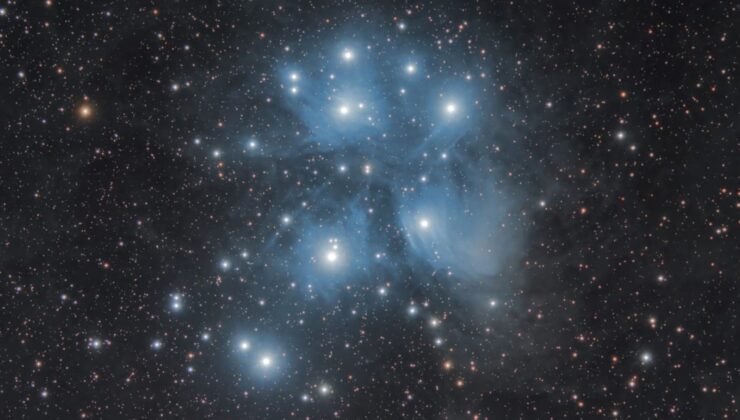 BİN 700 RAKIMLI TOPUKLU YAYLASI’NDA UZAYIN DERİNLİKLERİNİ FOTOĞRAFLADILAR