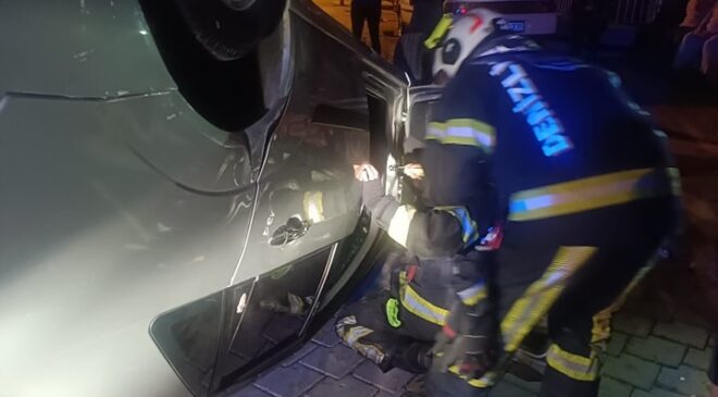 KONTROLDEN ÇIKAN ARAÇ TAKLA ATTI; 3 YARALI