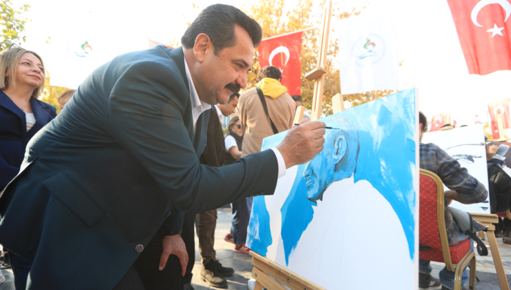 “ATATÜRK VE CUMHURİYET” TUVALLERE YANSIDI