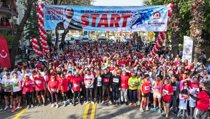Denizli Cumhuriyet Koşusu’na akın etti