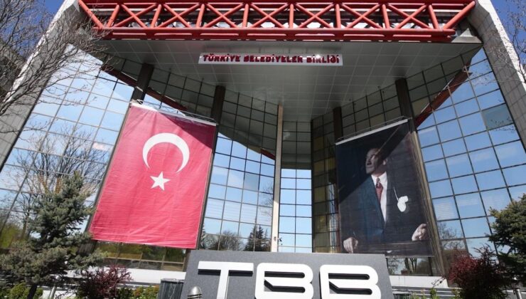 Türkiye Belediyeler Birliği ve İstanbul Büyükşehir Belediye Başkanı Ekrem İmamoğlu, kayyım atamalarına karşı yol haritasının belirlenmesi çerçevesinde Ankara’da temaslarda bulundu 