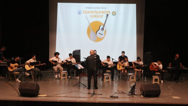 Sarayköy’de kursiyerlerin müzik resitali yoğun ilgi gördü