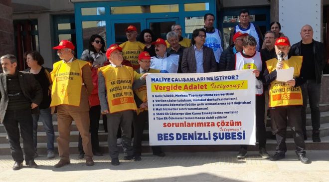 DENİZLİ’DE BÜRO EMEKÇİLERİ HAKLARINI TALEP ETTİ