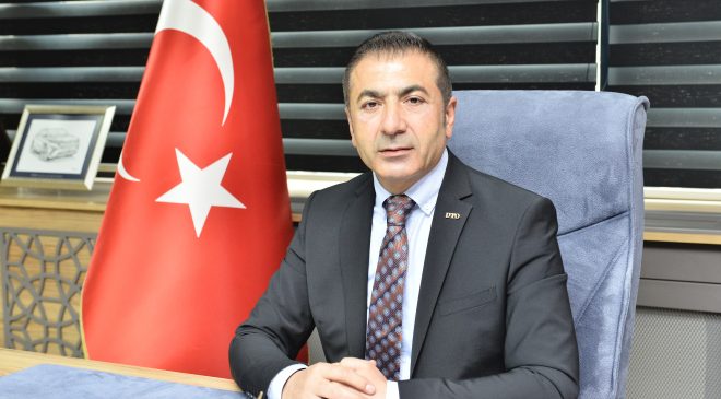 RAMAZAN, GÖNÜLLERİN DE SOFRALARIN DA BEKLEDİĞİDİR; BEREKETİDİR