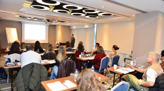 ESTEWORLD VE AMERICAN ACADEMY OF AESTHETİC MEDICINE İŞ BİRLİĞİ İLE GERÇEKLEŞEN EĞİTİMLER TAMAMLANDI