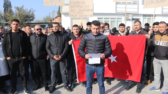 Denizli’de işletme belgesi olmayan pansiyonların mühürlenmesi sırasında arbede