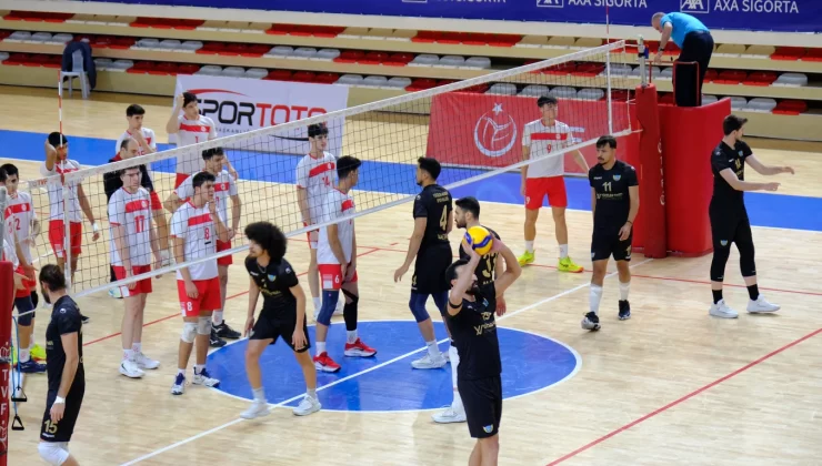 Yücelen Anamurspor Kulübü erkek voleybol takımı 1 lige yükseldi