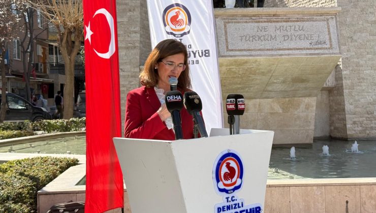 Kent Konseyi Kadın Meclisi Ata’nın huzurunda