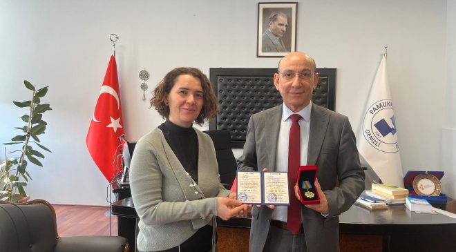 PAÜ’lü Akademisyene Özbekistan-Karakalpak Cumhuriyeti’nden Anlamlı Ödül