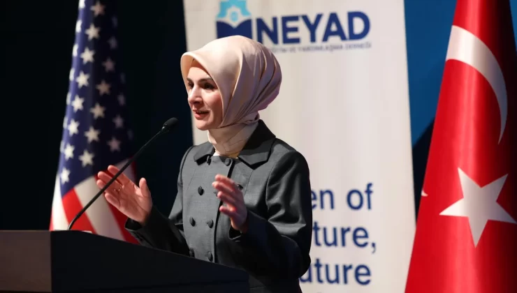 Bakan Göktaş, NEYAD’ın panelinde konuştu